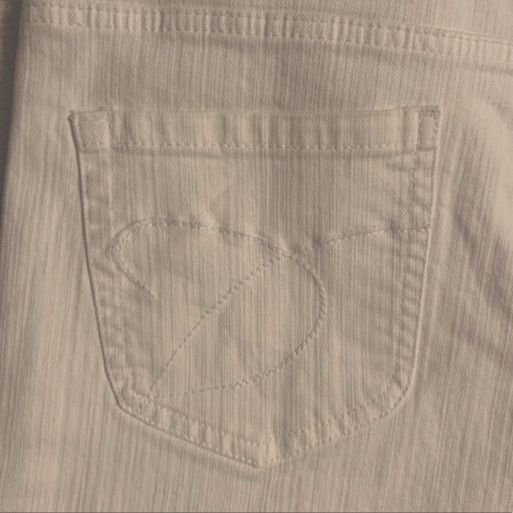 Chico's Platinum white jeans 1.5 short 10 - Picture 9 of 10